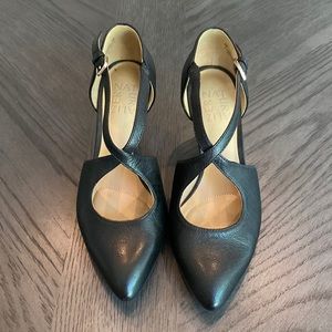 Naturalizer Women's Okira dress Pump 6M